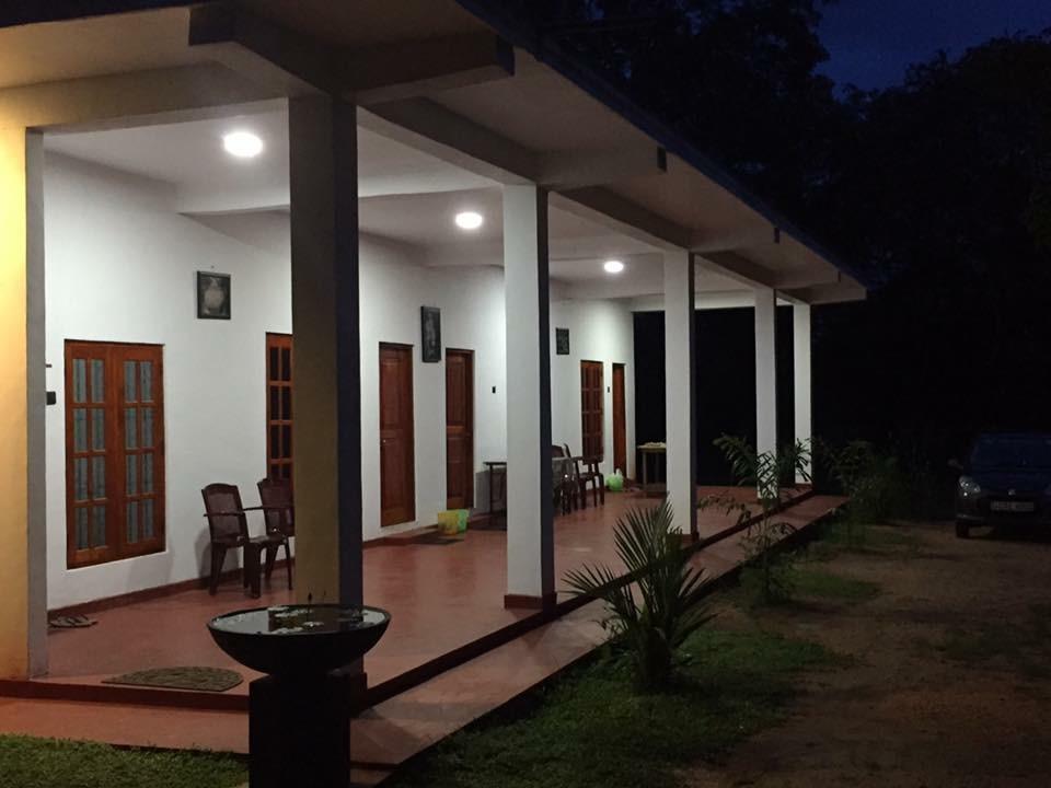 Punkalasa Tourist Lodge Anuradhapura Esterno foto