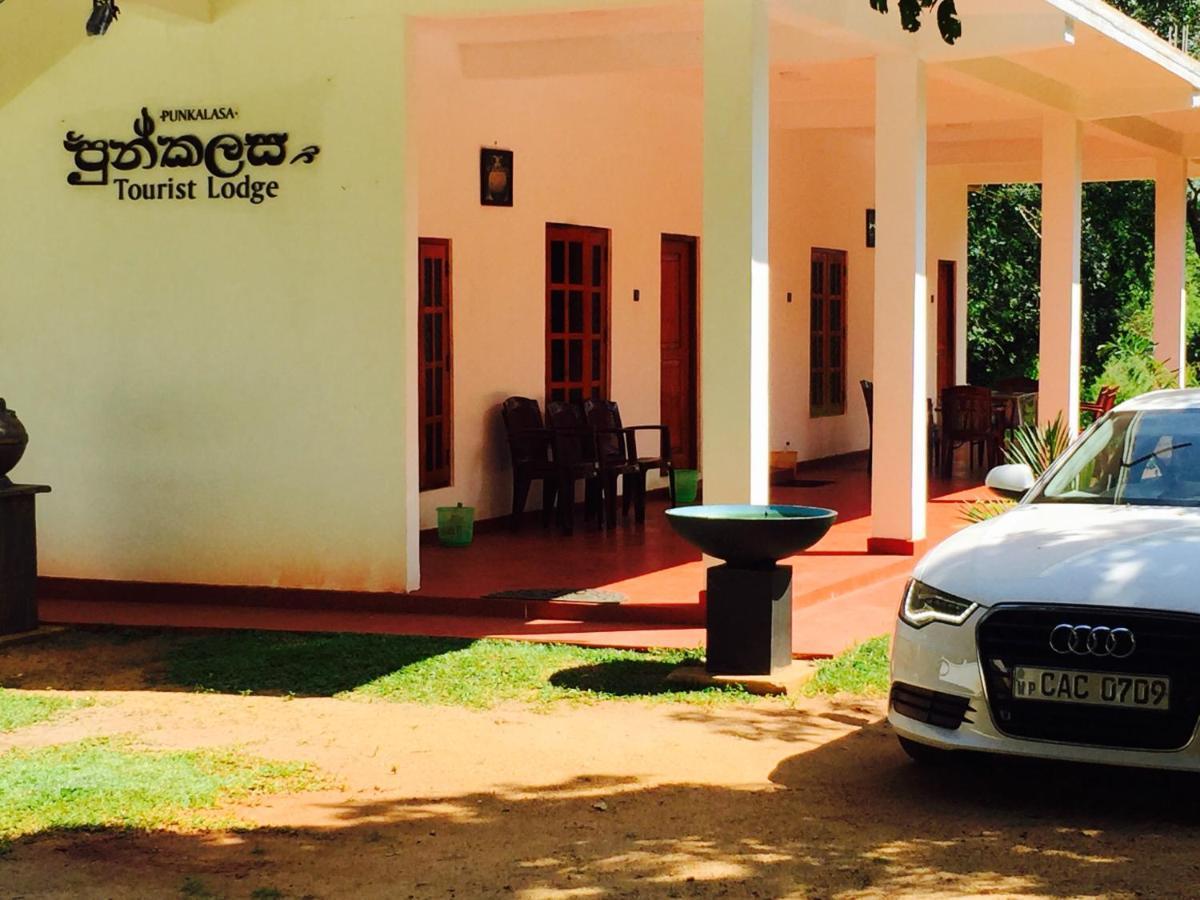 Punkalasa Tourist Lodge Anuradhapura Esterno foto